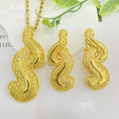 Parure Dorée Pendentif Rond Boucles Géométriques
